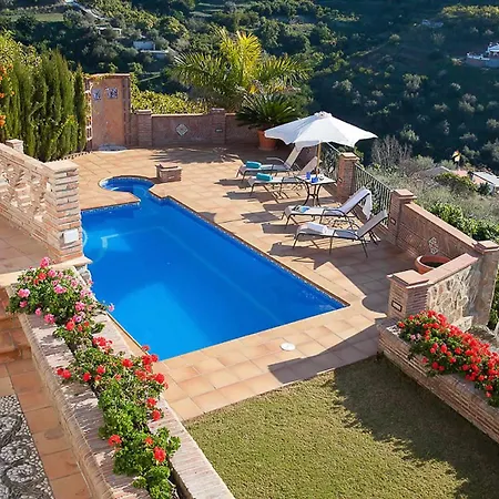 012 By Casitas Select *